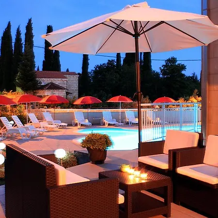 Apartments Grand Pinea Čilipi Exterior foto