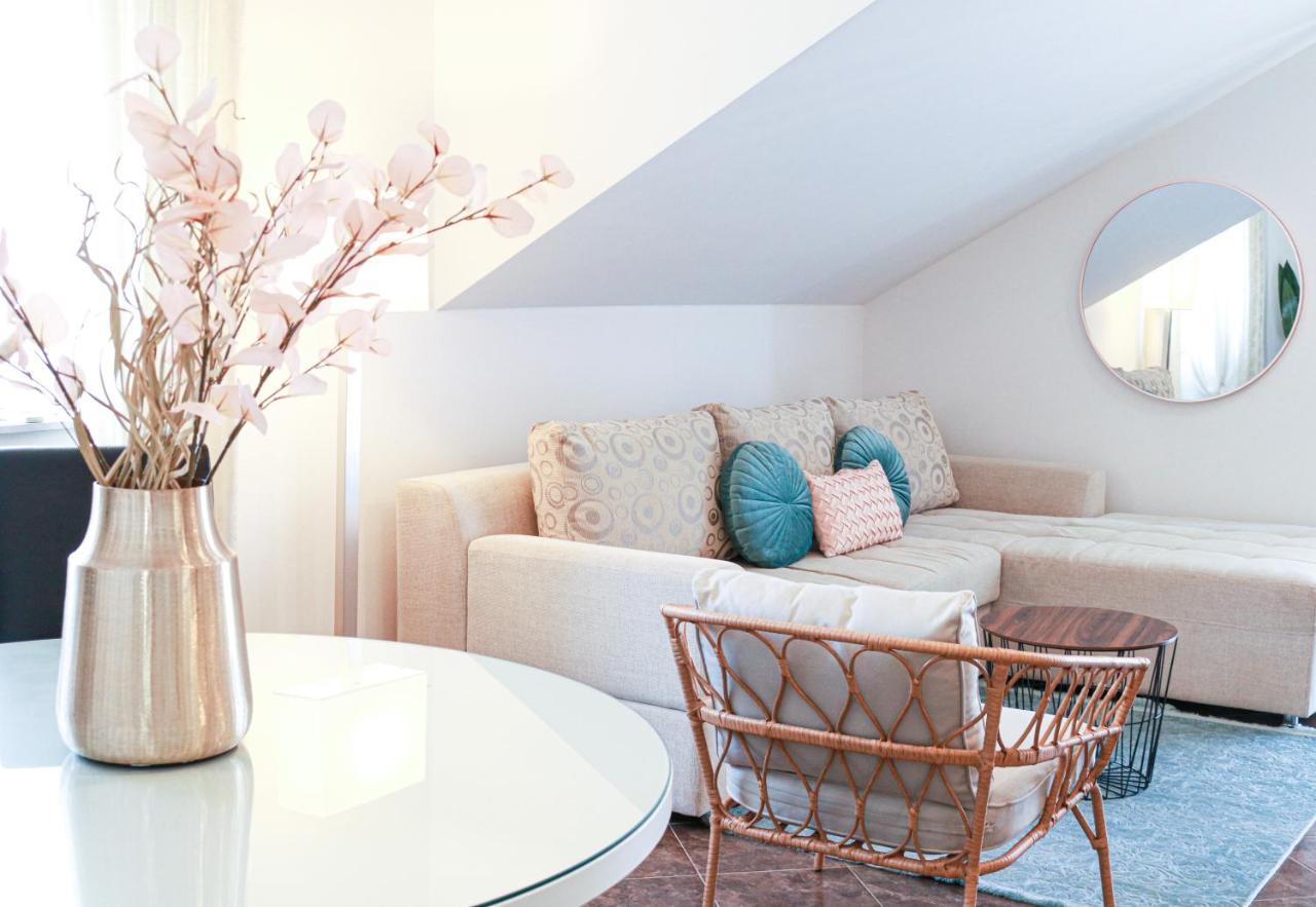 Grand Pinea Apartment