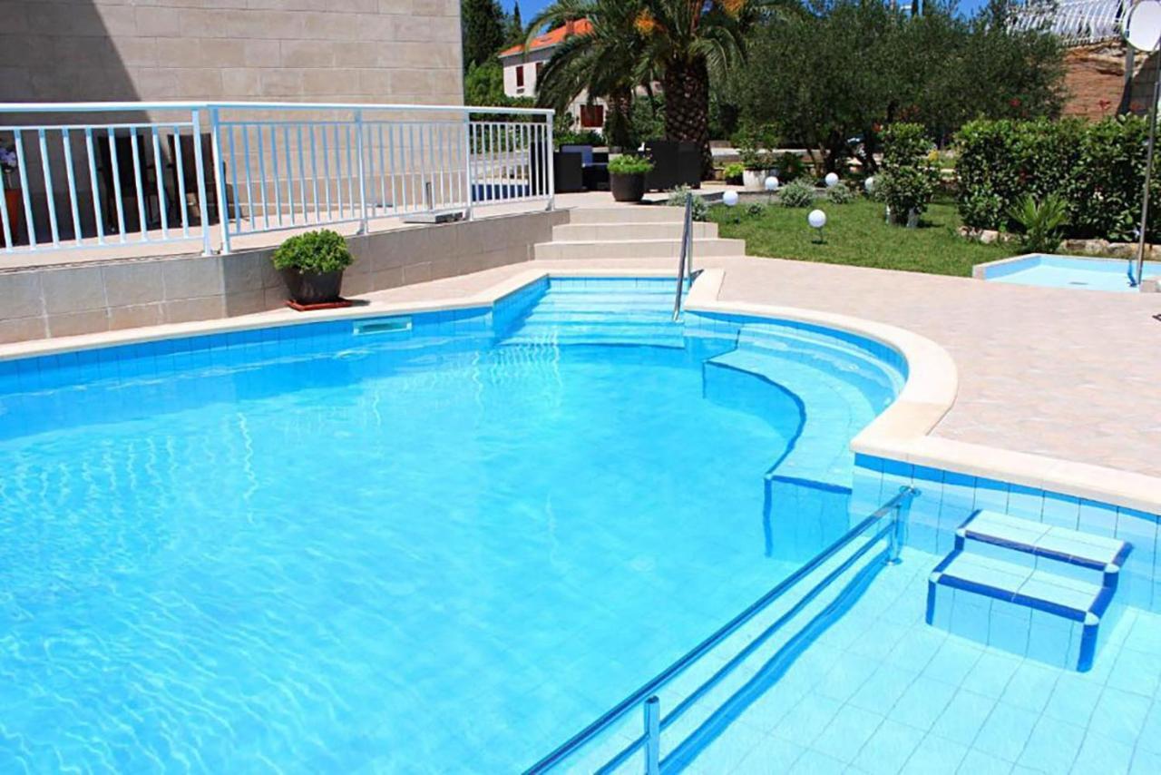 Grand Pinea Apartment *