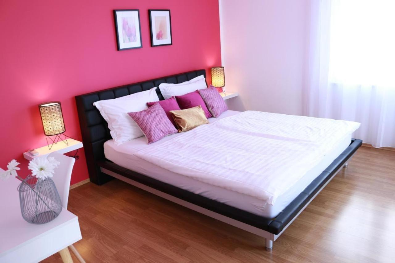 Grand Pinea Apartment *